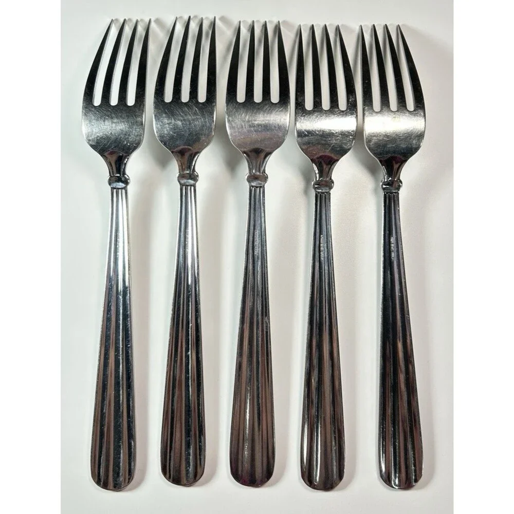 ONEIDA Unity Stainless USA ,Set of 5  8.5